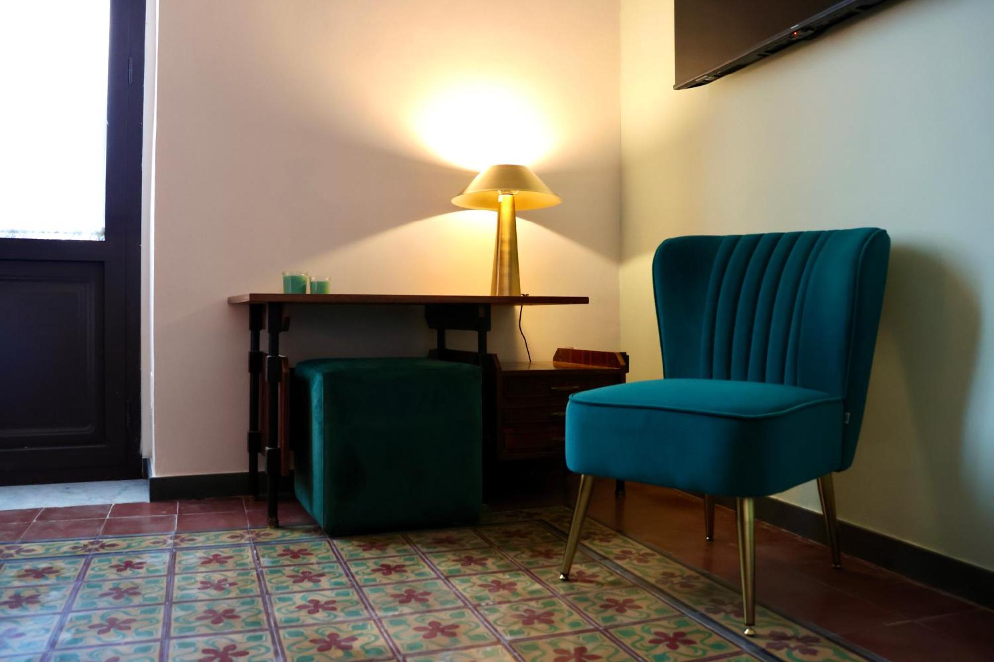 Holiday Lux Boutique Room CTA Exterior foto