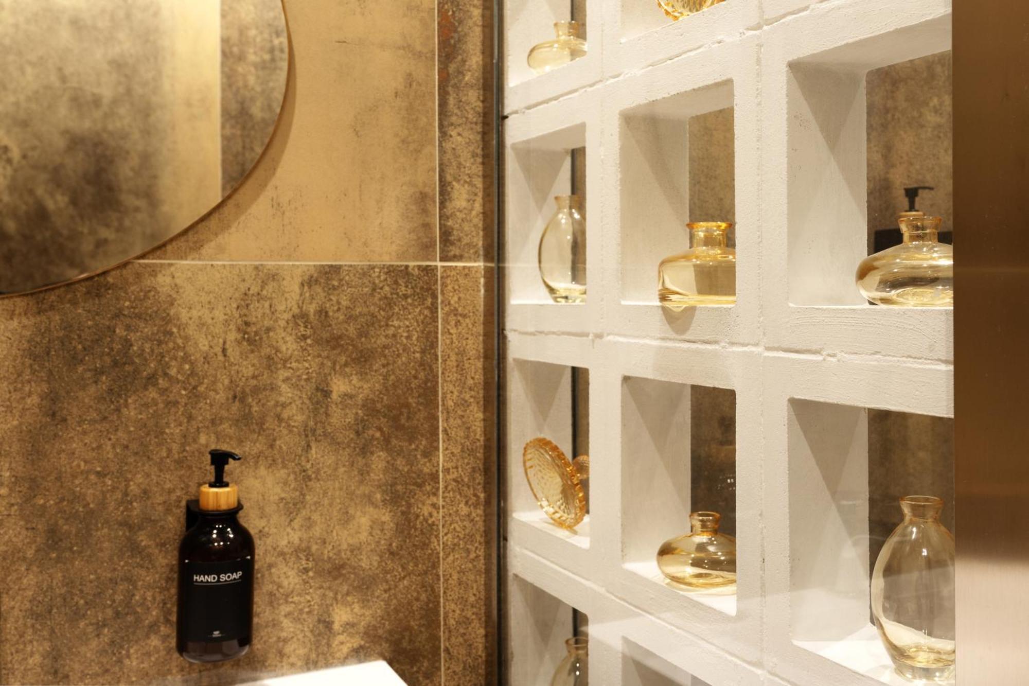 Holiday Lux Boutique Room CTA Exterior foto